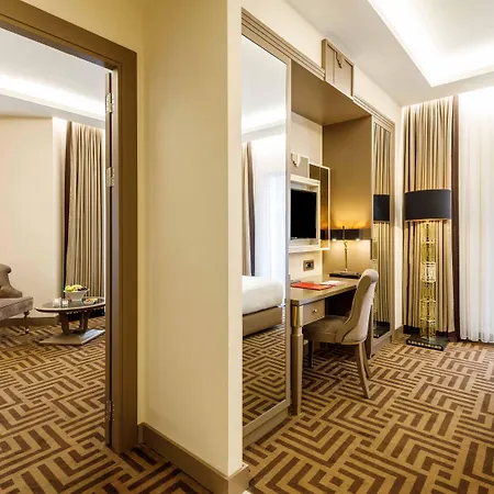 Ramada By Wyndham Istanbul Golden Horn 4*