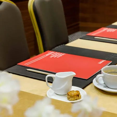 Ramada By Wyndham Istanbul Golden Horn Hotel