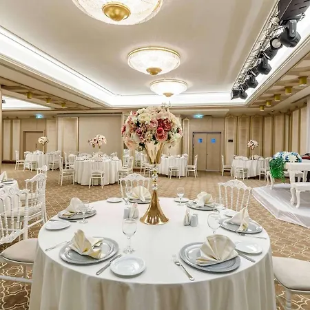Ramada By Wyndham Istanbul Golden Horn Hotel