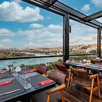 ホテル Ramada By Wyndham Golden Horn イスタンブール