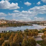 ホテル Ramada By Wyndham Golden Horn