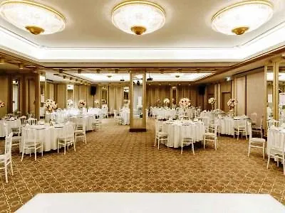 Ramada By Wyndham Golden Horn Hotel