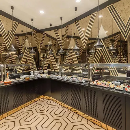 호텔 Ramada By Wyndham Golden Horn