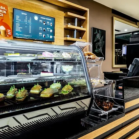 Hotell Ramada By Wyndham Golden Horn 4*