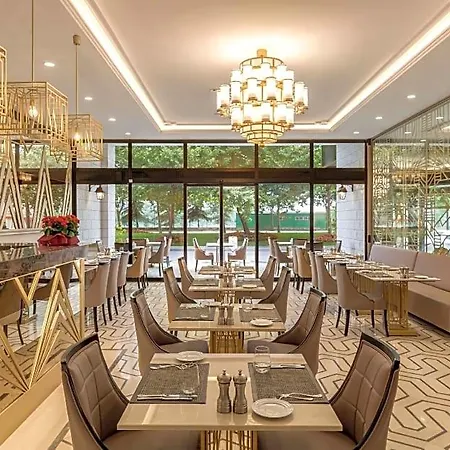Hotel Ramada By Wyndham Golden Horn 4*