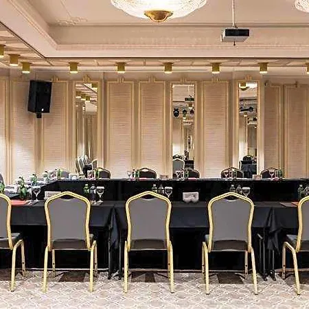 Ramada By Wyndham Golden Horn Hotel 4*