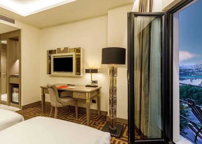 Ramada By Wyndham Golden Horn 4*