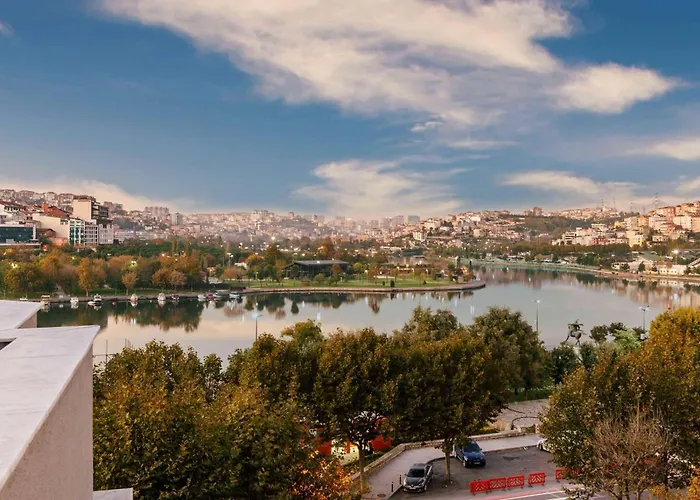 Hotel Ramada By Wyndham Golden Horn