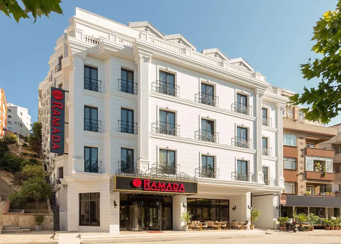 Ramada By Wyndham Golden Horn Hotel 4*